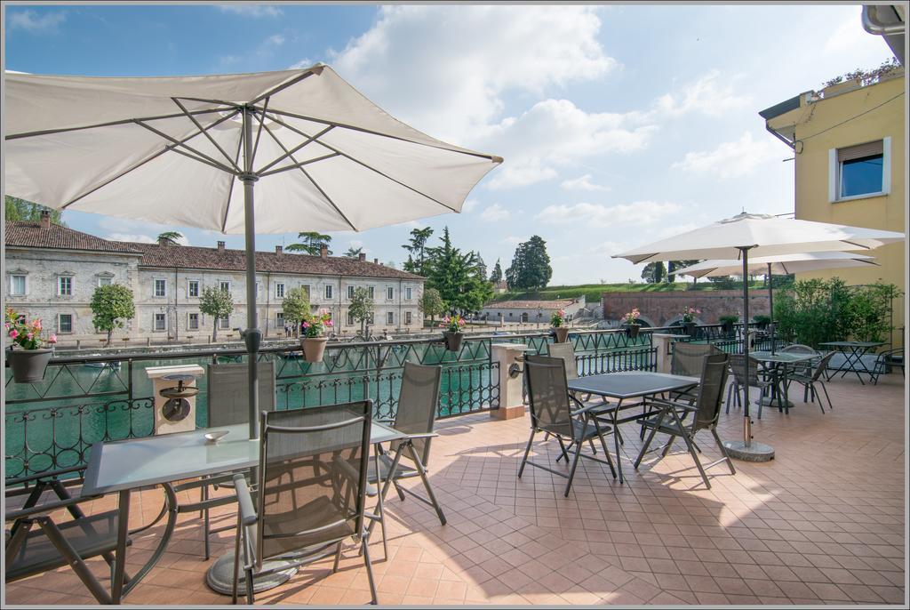 Acqua Verde Appartamenti Peschiera del Garda Phòng bức ảnh