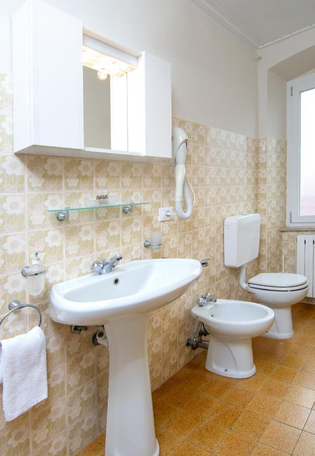 Acqua Verde Appartamenti Peschiera del Garda Ngoại thất bức ảnh